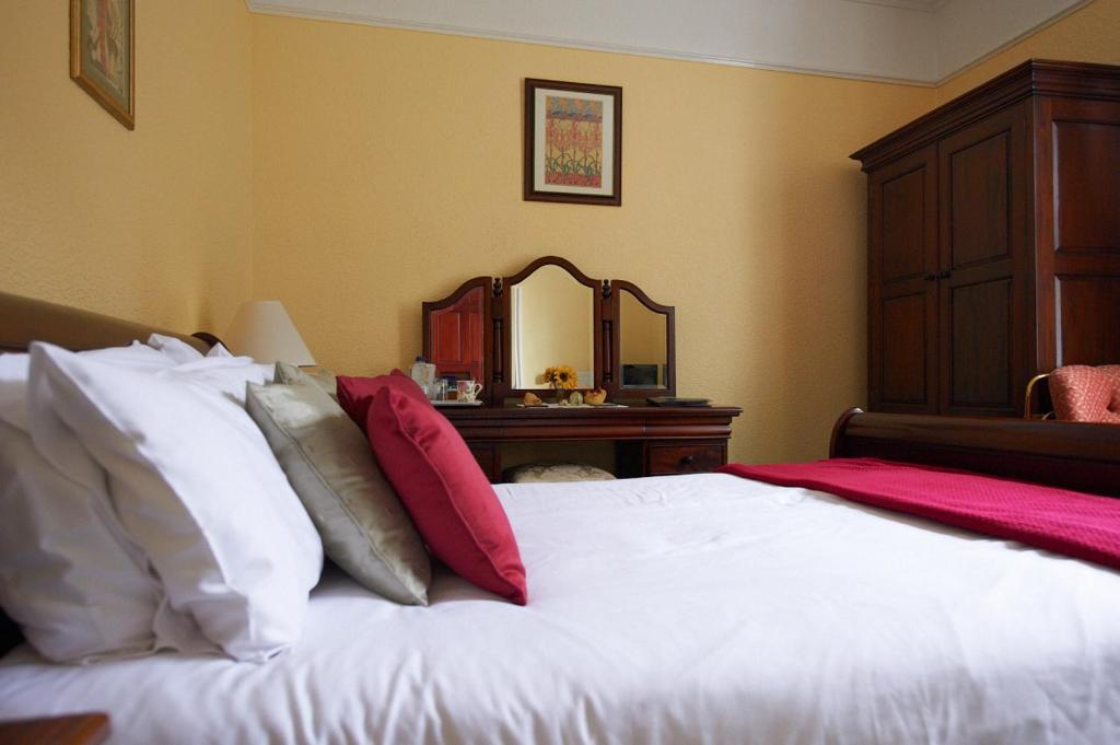 Отель Buckley Arms Dinas Mawddwy Номер фото