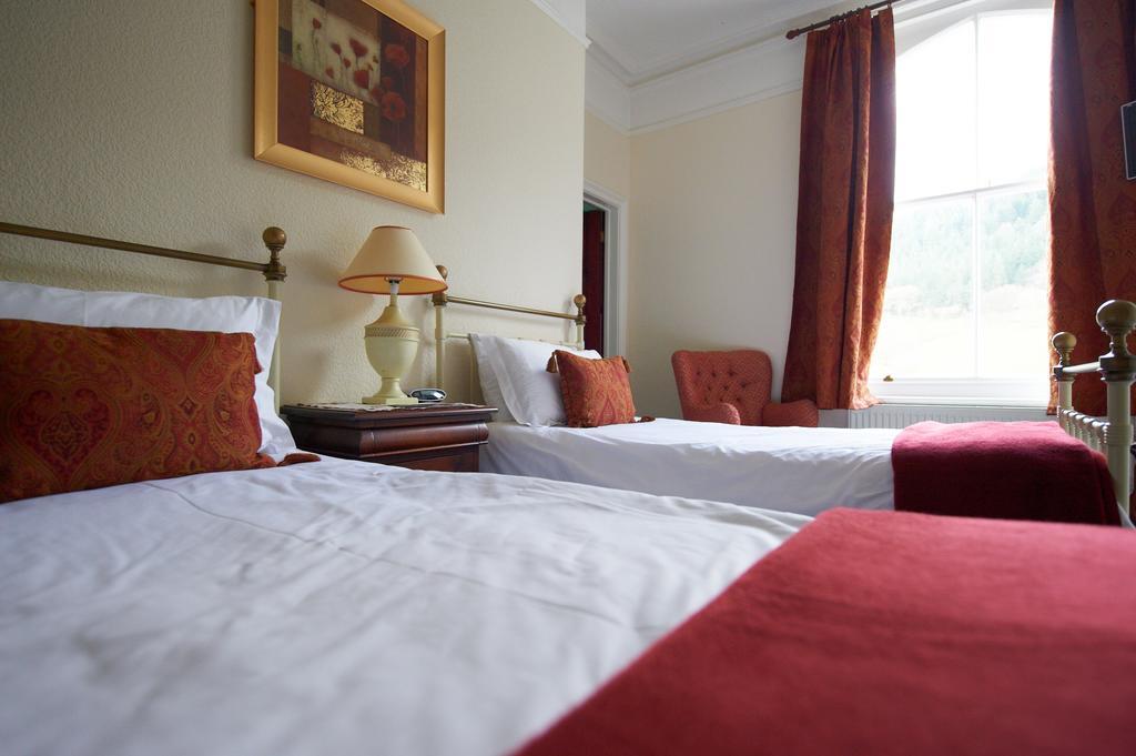 Отель Buckley Arms Dinas Mawddwy Экстерьер фото